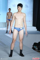 组图：璀璨之星总决赛 模特前辈到场力挺