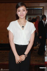 组图：陈思思获杨受成撑场 红馆开唱张柏芝或助阵