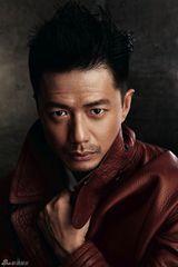 高清图：段奕宏时尚大片展硬汉风采