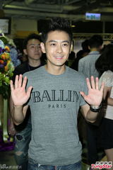 组图：林俊杰小巨蛋开唱 萧敬腾林志颖等助阵