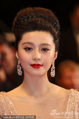 幻灯图集：《日照重庆》戛纳首映 王小帅获最高礼遇