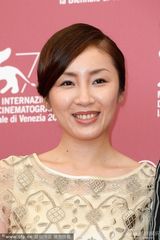 组图：威尼斯重启未来发布会 导演园子温亮相