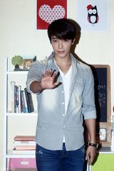 高清组图：SJ东海新剧《熊猫小姐和刺猬》发布