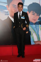 组图：《冲上云霄2》吴镇宇张智霖不担心收视