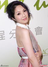 组图：杨千嬅努力瘦身 王馨平赞“乐雨恋”相衬