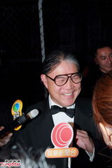 组图：曹光彪孙女办亿元堡垒婚礼齐聚名流