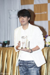 组图：韩星柳时元举办国际粉丝见面纪念40岁生日