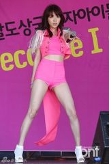 组图：韩团GirlsDay任宣传大使举行突击演唱会