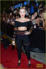 组图：MTV红毯女星水果姐秀牙套ladygaga扮人鱼