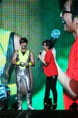 组图：罗志祥个唱化身星际战警 吐露心声歌迷落泪