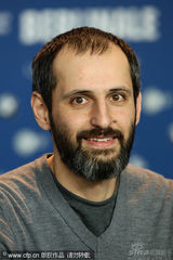 幻灯图集：《如何结束夏天》记者会 俄罗斯型男斗帅