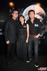 组图：《僵尸》香港首映 蔡少芬期待钱小豪全裸