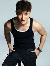 组图：贾乃亮双单曲齐上线 独特嗓音深情款款