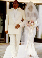 组图：惠特尼去世一周年 巨星珍贵旧照曝光