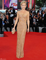 组图：凯特-哈德森性感亮相威尼斯电影节