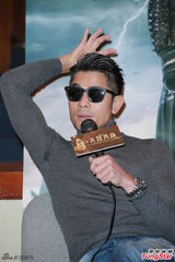 组图：郭富城挺甄子丹生气有理 称催婚太落伍