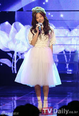 组图：少女时代录制《MCD》变嘻哈战士夺冠