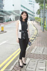 组图：胡杏儿拍亲密戏不报备 否认向黄宗泽逼婚