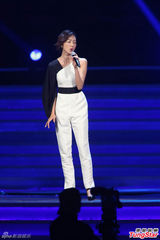 组图：韩雪携《他们说》来袭 包揽词创作显才情