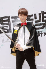 幻灯图：张敬轩将办三人音乐会 备透视装作秘密武器