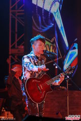 组图：陶喆个唱致敬梅艳芳 两人曾因音乐结缘