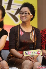 组图：张译发布会与孙俪互动有爱 不知李晨分手