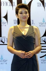 组图：黄奕优雅亮相活动 称美丽需要好心态