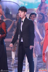 组图：陈慧琳谢安琪等助阵《万众同心公益金》