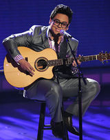 幻灯图：第九季《美国偶像》10进9综述-大倒热灶