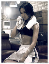 组图：毛俊杰《男人装》写真 上演性感曲线魅惑