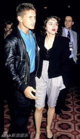 组图：女明星姐弟恋经典场景盘点