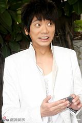 高清组图：信为五月北京个唱预热 公开华丽服装