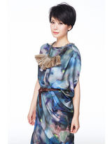 高清图：海清最新大片曝光 笑对浮云是非过往