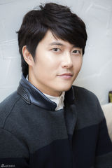 高清组图：韩星在熙对话新浪娱乐