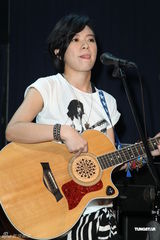 组图：张芸京创作曲公开 同名新专辑将发