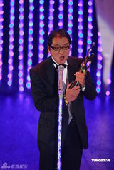 幻灯：香港金像奖现场 《入殓师》获最佳亚洲电影奖