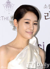 组图：SS501许永生等帅气亮相权民尹智敏婚礼