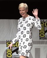 组图：米歇尔和库尼斯刚柔并济搭配亮相漫展