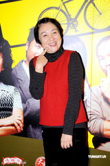 幻灯图集：《秒速18米》落幕 主演鲍起静表示满意