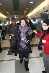 高清组图：《财神到》主演聊天 谭咏麟谈“床戏”