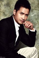 高清图：何晟铭写真曝光 坦言不介意做慢热型艺人