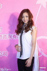 组图：时尚盛典北京启动 仓木麻衣尚雯婕出席揭幕