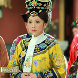 组图：《新还珠格格》特刊之皇后(邓萃雯)