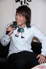 组图：伍佰第3次举办摄影展 预计12月推新专辑