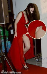 组图：孙宁红裙现身俯身秀半球 高开叉露内裤