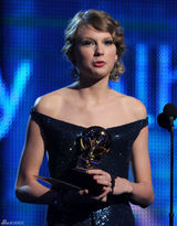 高清图：第52届格莱美现场 泰勒-斯威夫特再获大奖