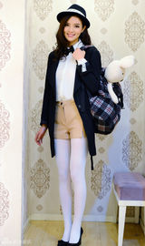 组图：盛君个性礼帽小领结 尽显英伦俏皮范儿