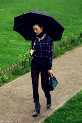 组图：车晓街拍优雅率性演绎时尚范儿