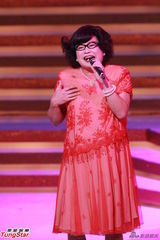 组图：无线45周年台庆群星荟萃 黎耀祥获奖陈豪反串