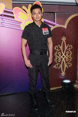 组图：香港慈善演唱会马德钟罗仲谦等现身支持